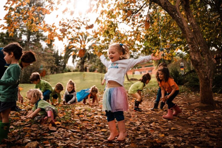 <strong>Brincar ao ar livre é opção para os pais aproveitarem as férias com as crianças</strong>