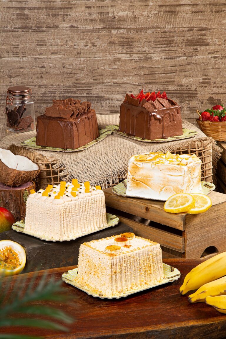 <em>Sodiê Doces lança cinco sabores de bolos</em><br><em>Banoffe, Limão Siciliano, Frutas Amarelas e os zero açúcar Chocolate e Chocolate com Morango passam a fazer parte do cardápio</em>