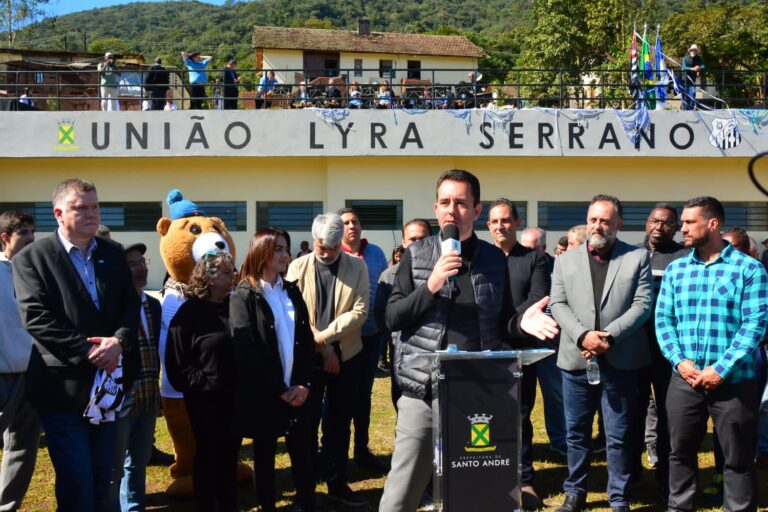 Primeiro campo de futebol do Brasil é entregue restaurado em Paranapiacaba