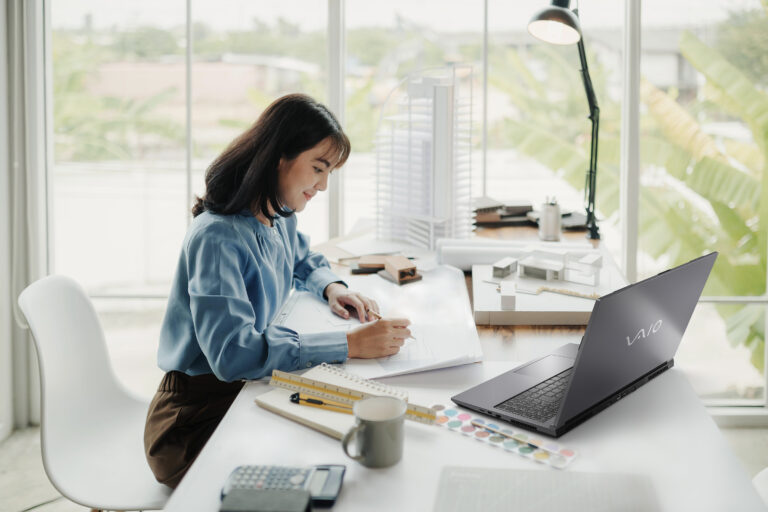 VAIO® entra no segmento de notebooks de performance com placa NVIDIA e processadores Intel Core de 13ª geração